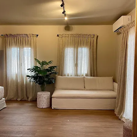 Sard K アパートホテル Lefkáda